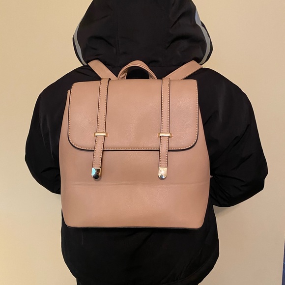 Nude Backpack - Picture 2 of 8